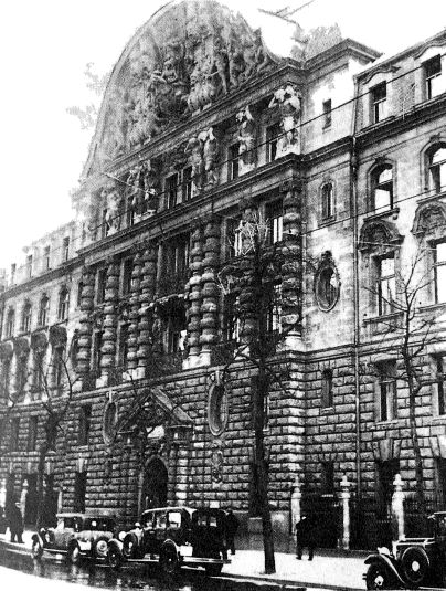 aic-office-in-berlin-in-the-soviet-embassy-building.jpg